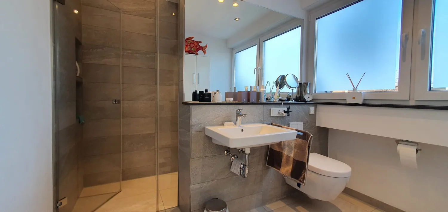 2 room apartment with 72 m² in Cologne – Photo 1