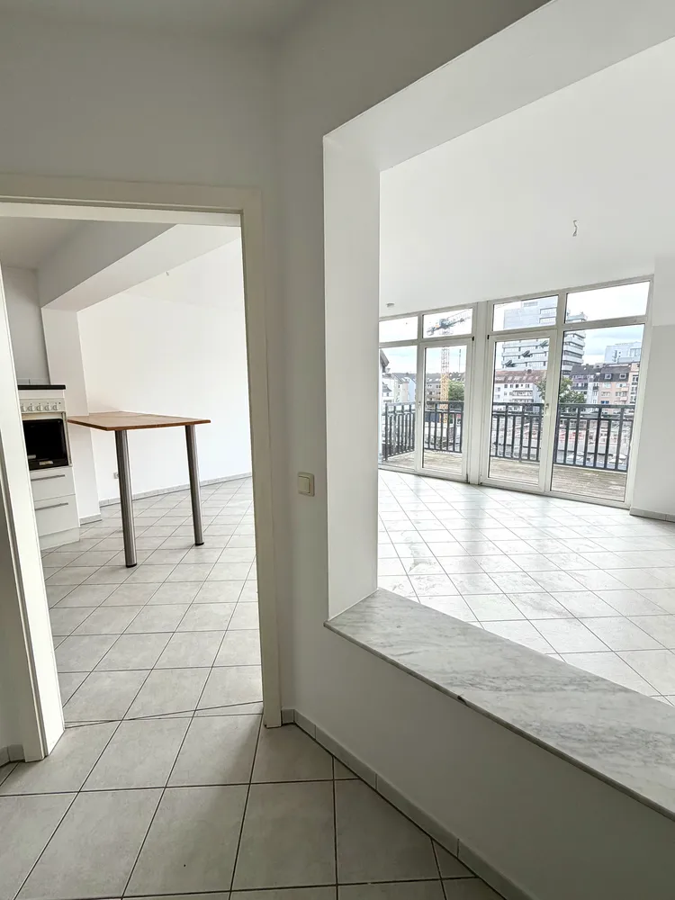 3 Zimmer Wohnung mit 90 m² in Düsseldorf – Bild 1