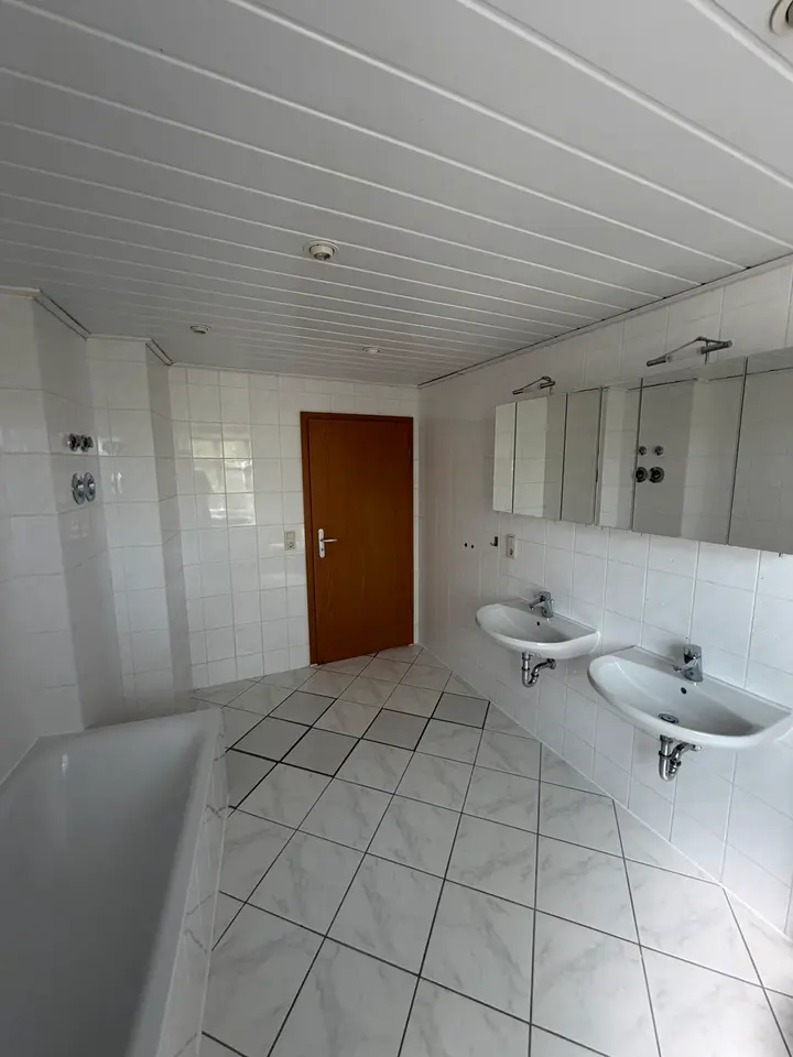 4 Zimmer Wohnung mit 98 m² in Eschwege – Bild 5