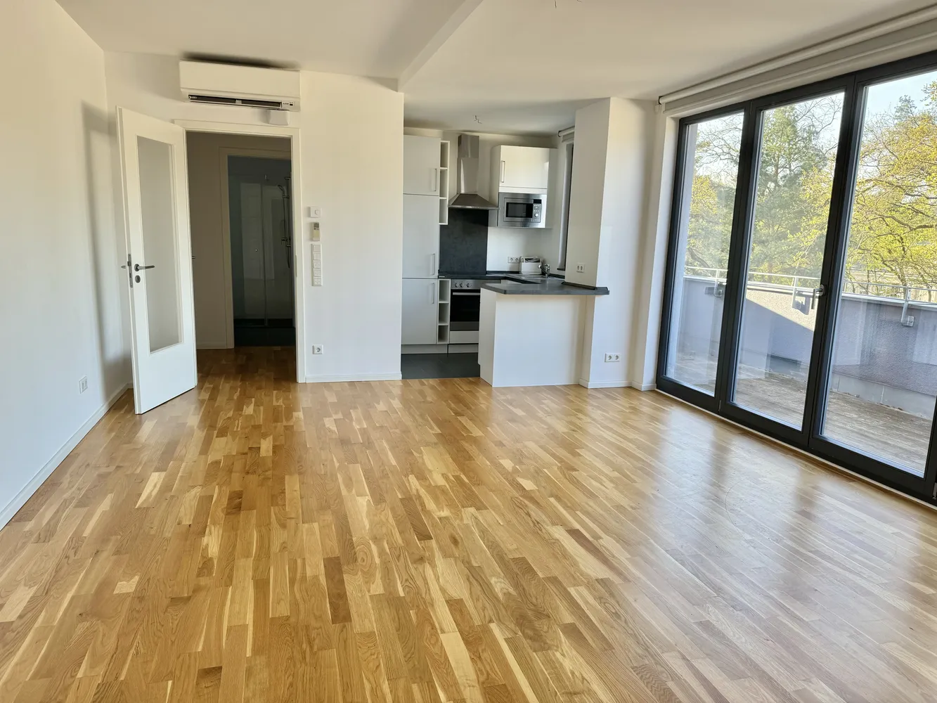 2 Zimmer Wohnung mit 60 m² in Berlin – Bild 5
