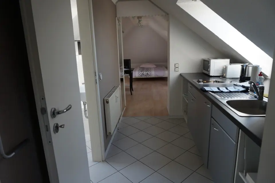 2 Zimmer Wohnung mit 30 m² in Wiesbaden – Bild 5