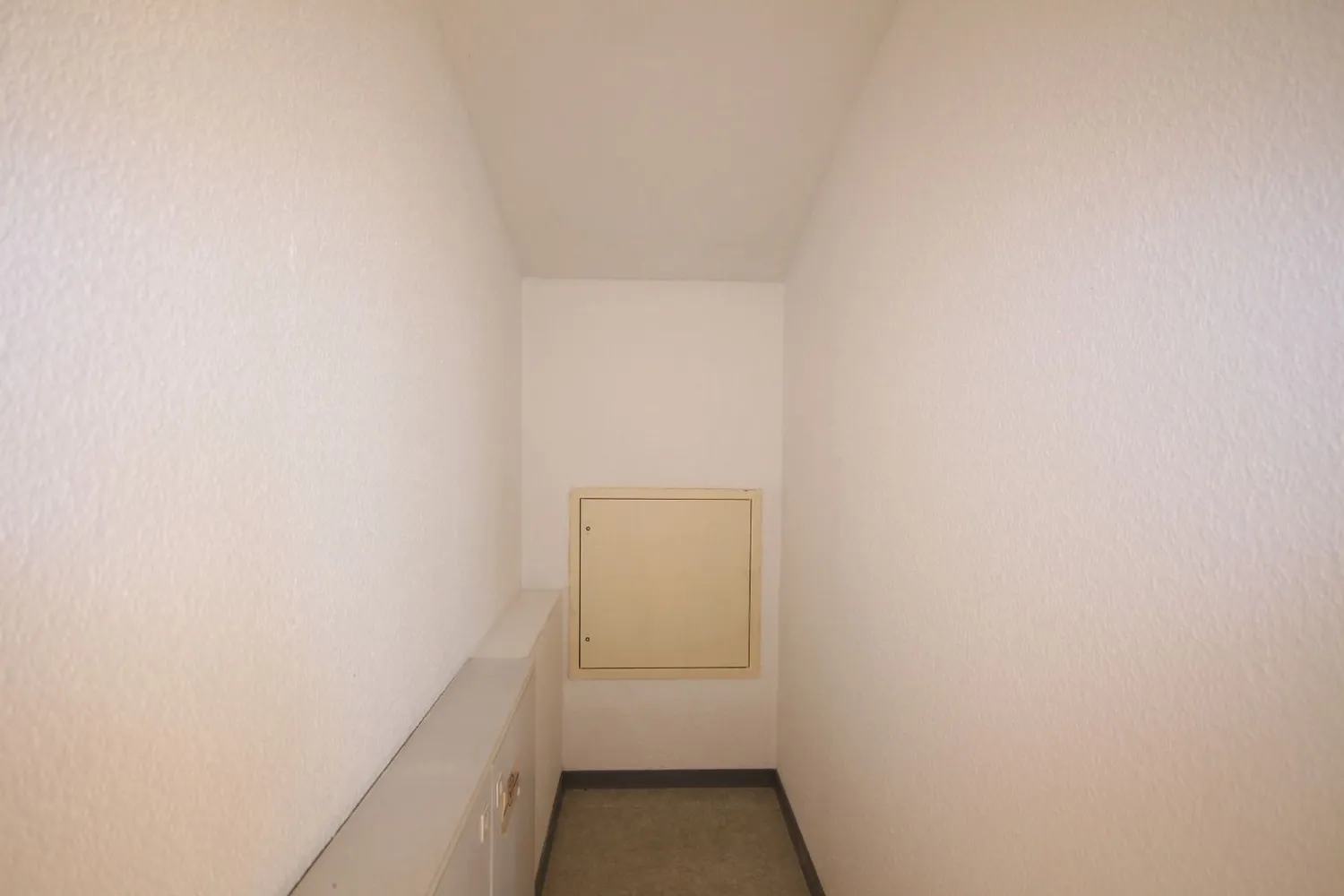 2 Zimmer Wohnung mit 77 m² in Berlin – Bild 12