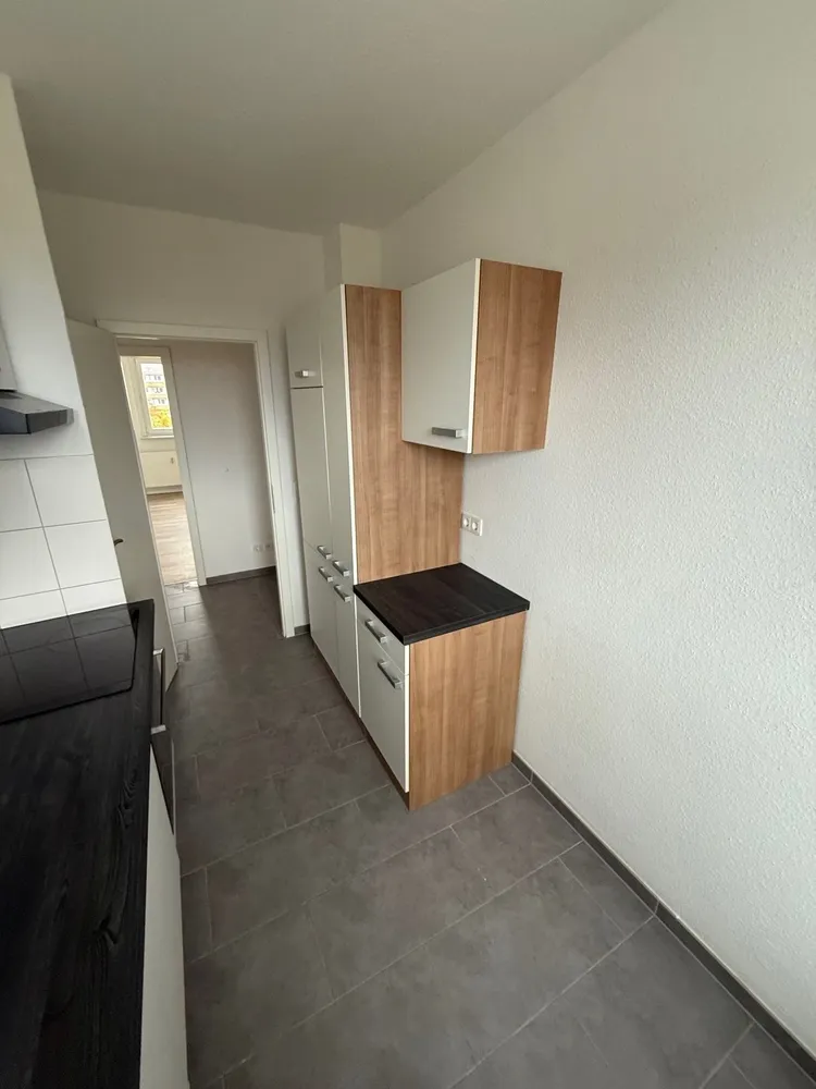 3 Zimmer Wohnung mit 61 m² in Halle (Saale) – Bild 4