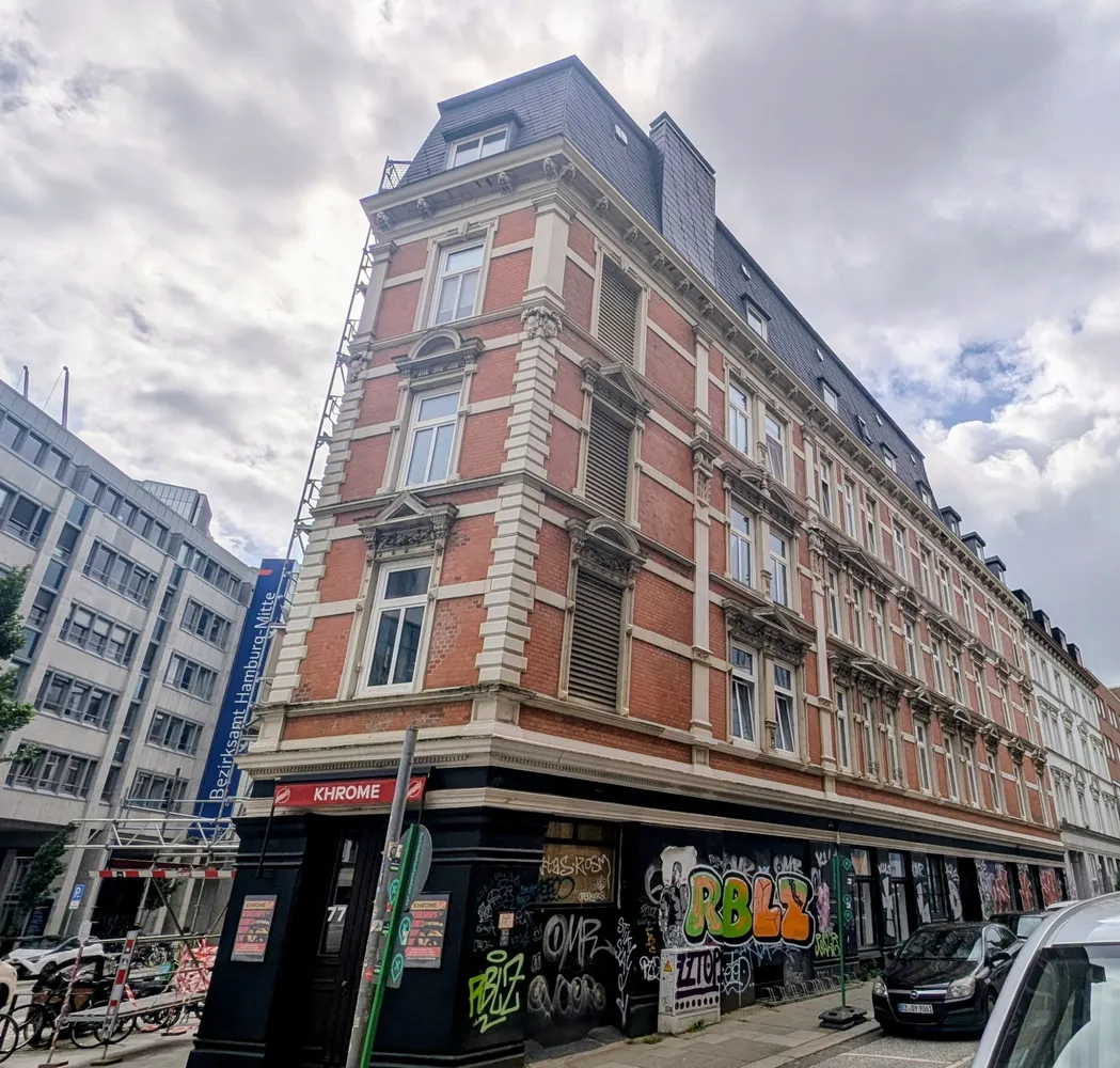 4 Zimmer Wohnung mit 129 m² in Hamburg – Bild 1