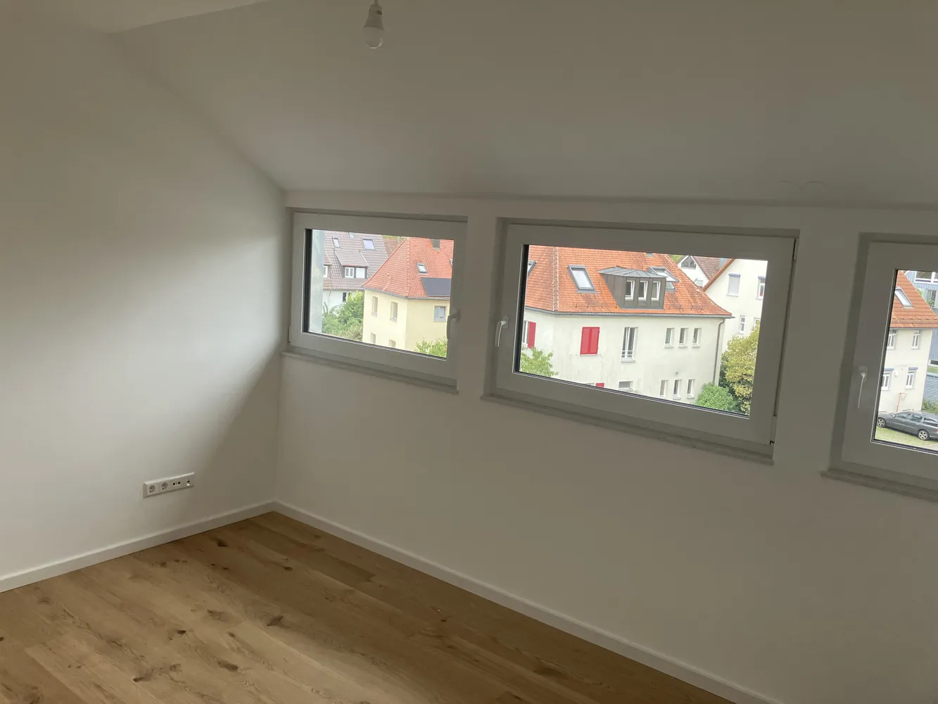 4 Zimmer Wohnung mit 90 m² in Stuttgart – Bild 2