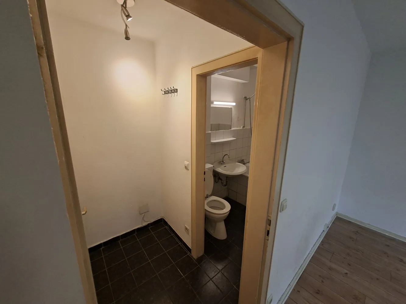1 room apartment with 33 m² in Aachen – Photo 9