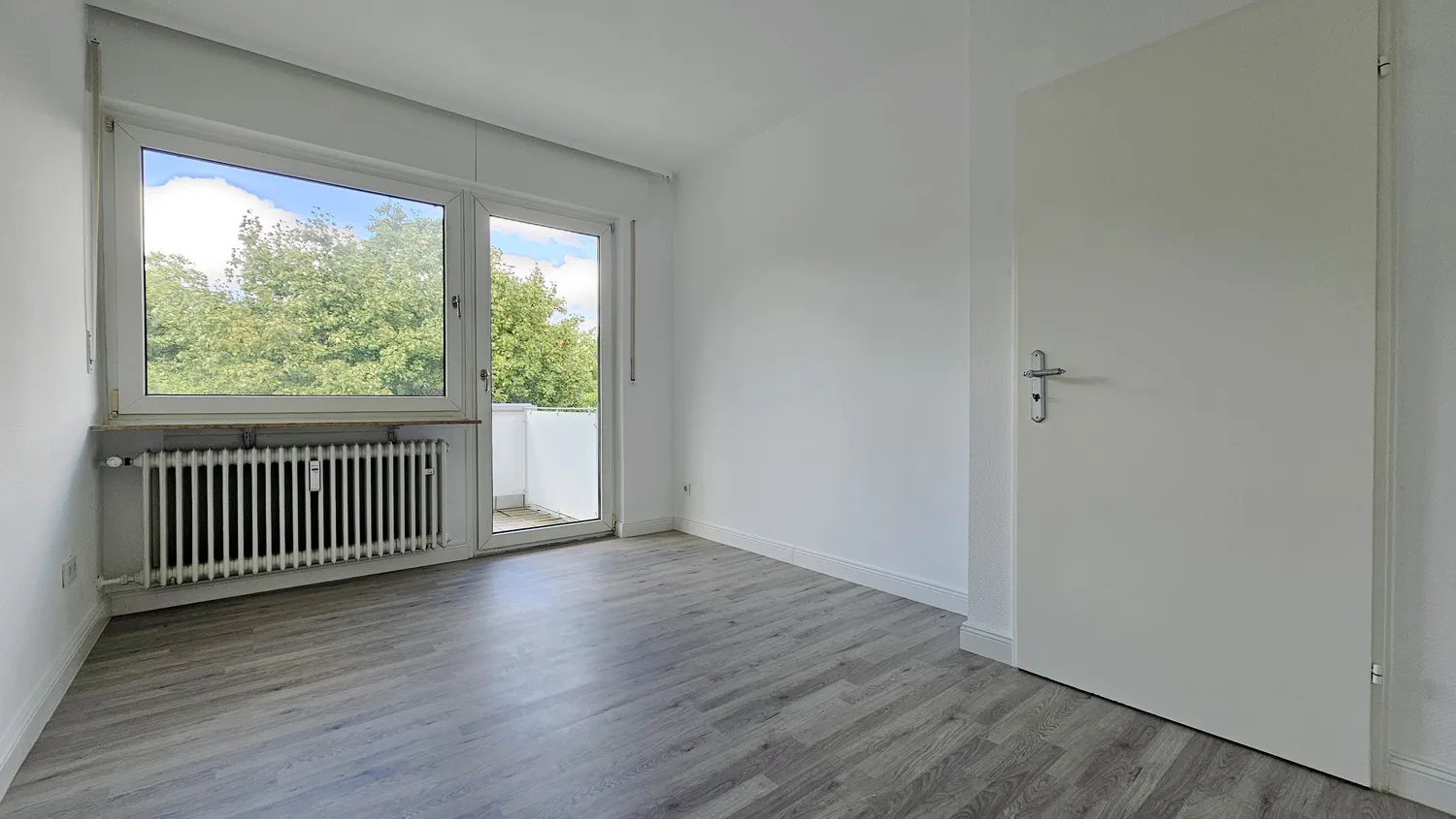 3 Zimmer Wohnung mit 98 m² in Wiesbaden – Bild 2
