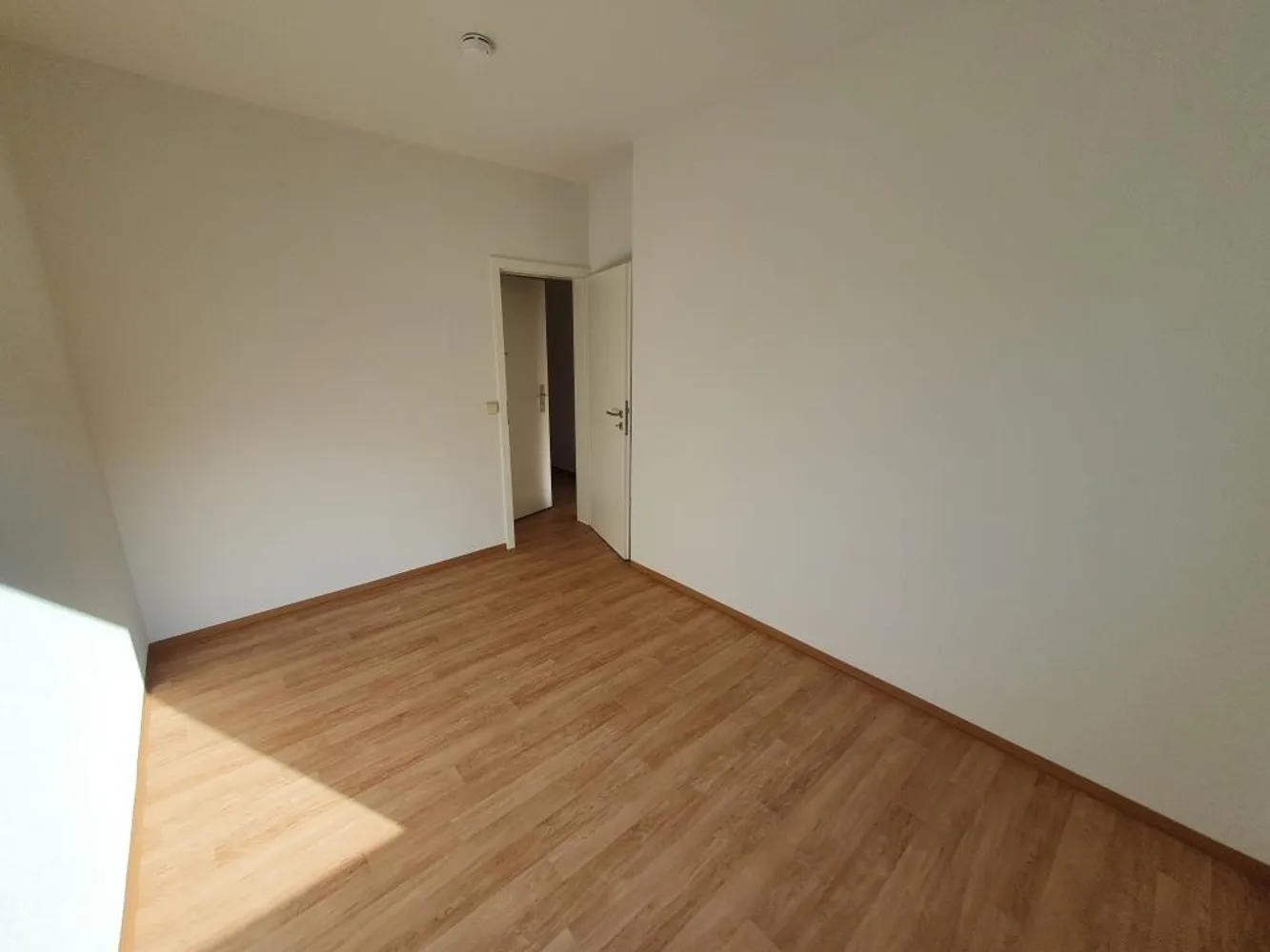 3 Zimmer Wohnung mit 54 m² in Suhl – Bild 6
