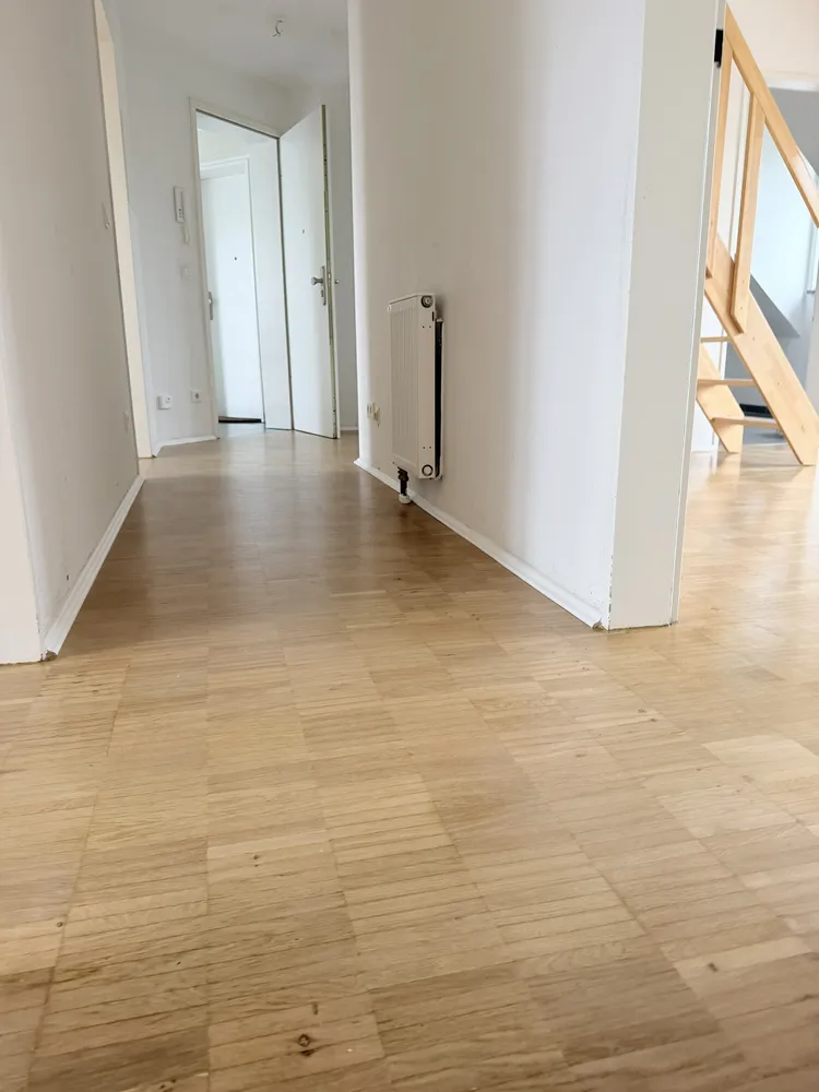 4 Zimmer Wohnung mit 75 m² in Düsseldorf – Bild 3