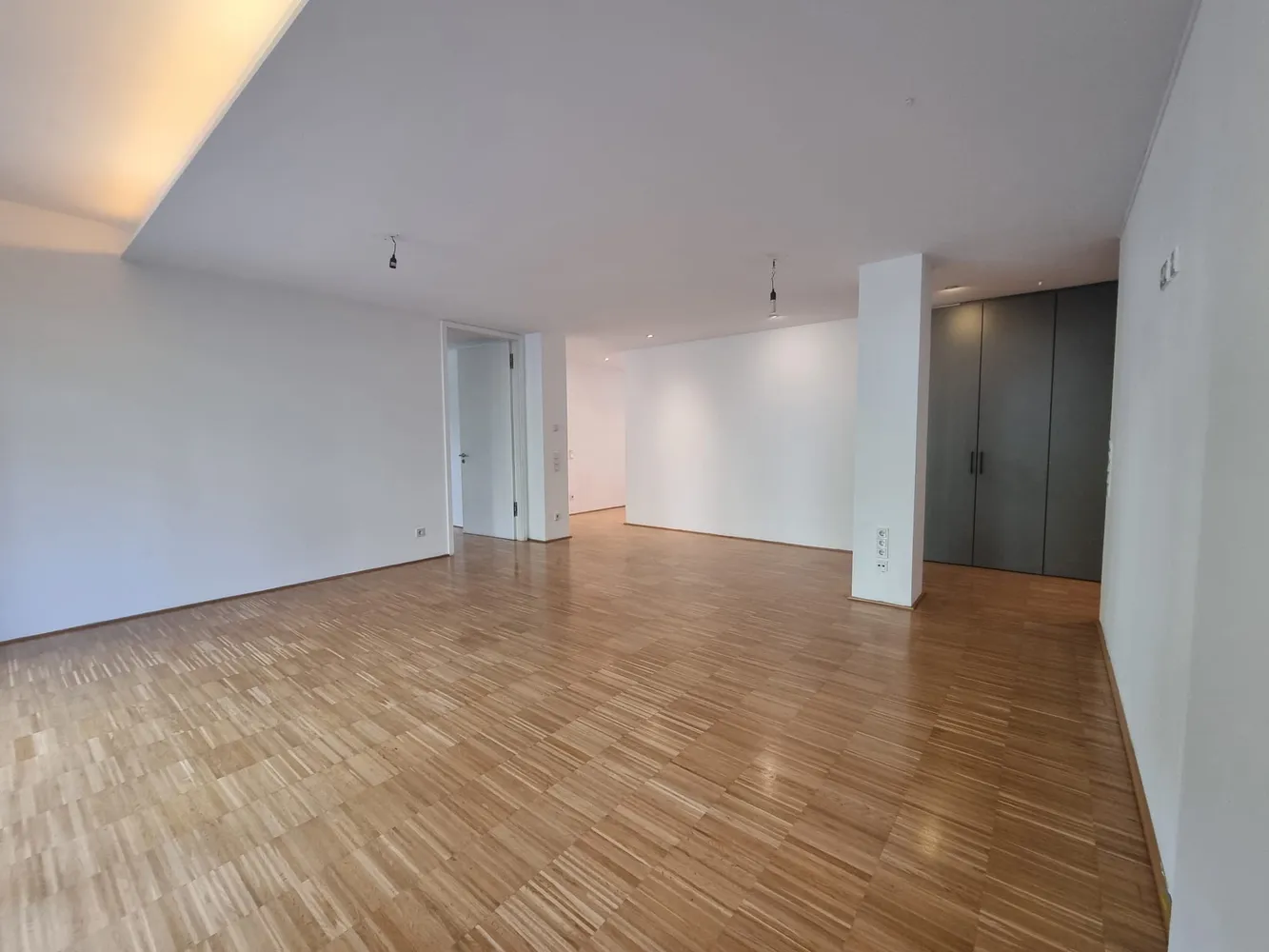 5 Zimmer Wohnung mit 137 m² in Stuttgart – Bild 9