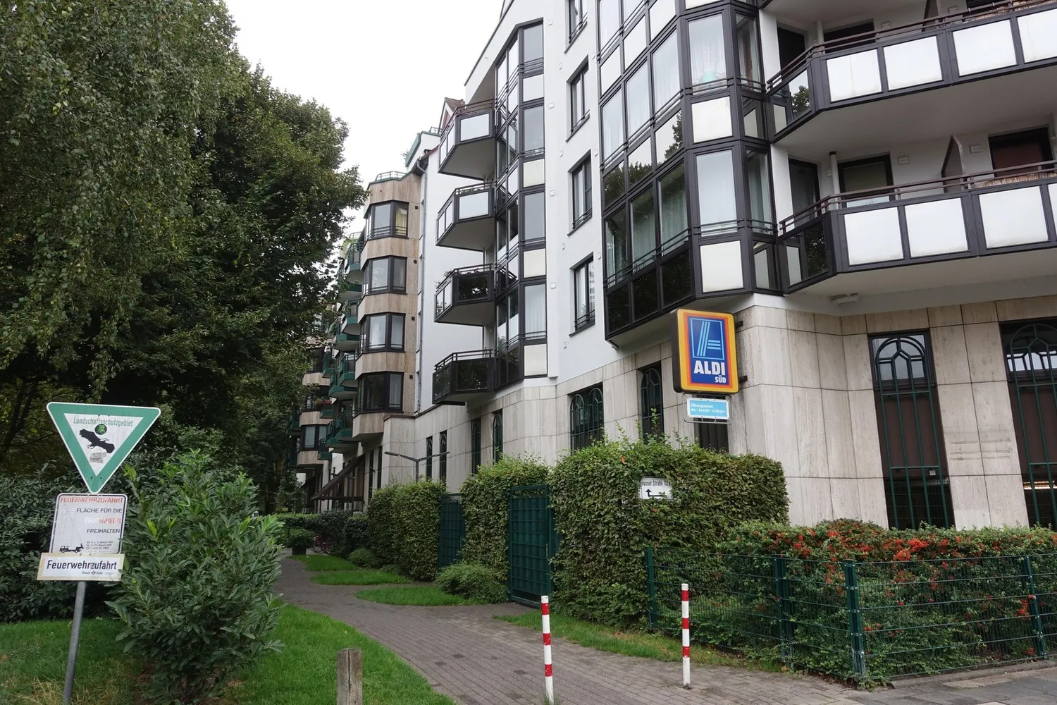 2 room apartment with 61 m² in Cologne – Photo 1