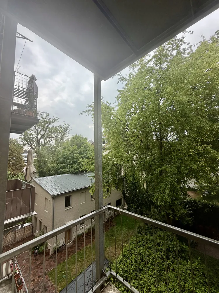 4 Zimmer Wohnung mit 120 m² in München – Bild 2