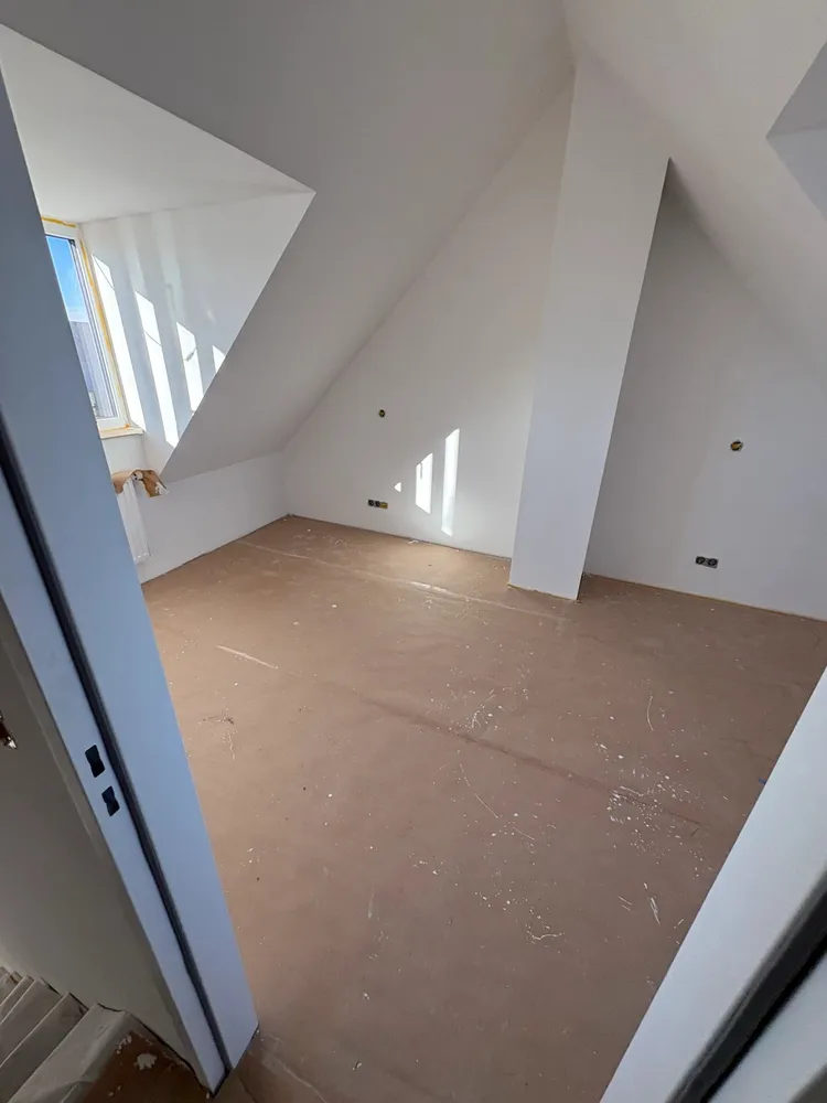 4 Zimmer Wohnung mit 90 m² in München – Bild 2
