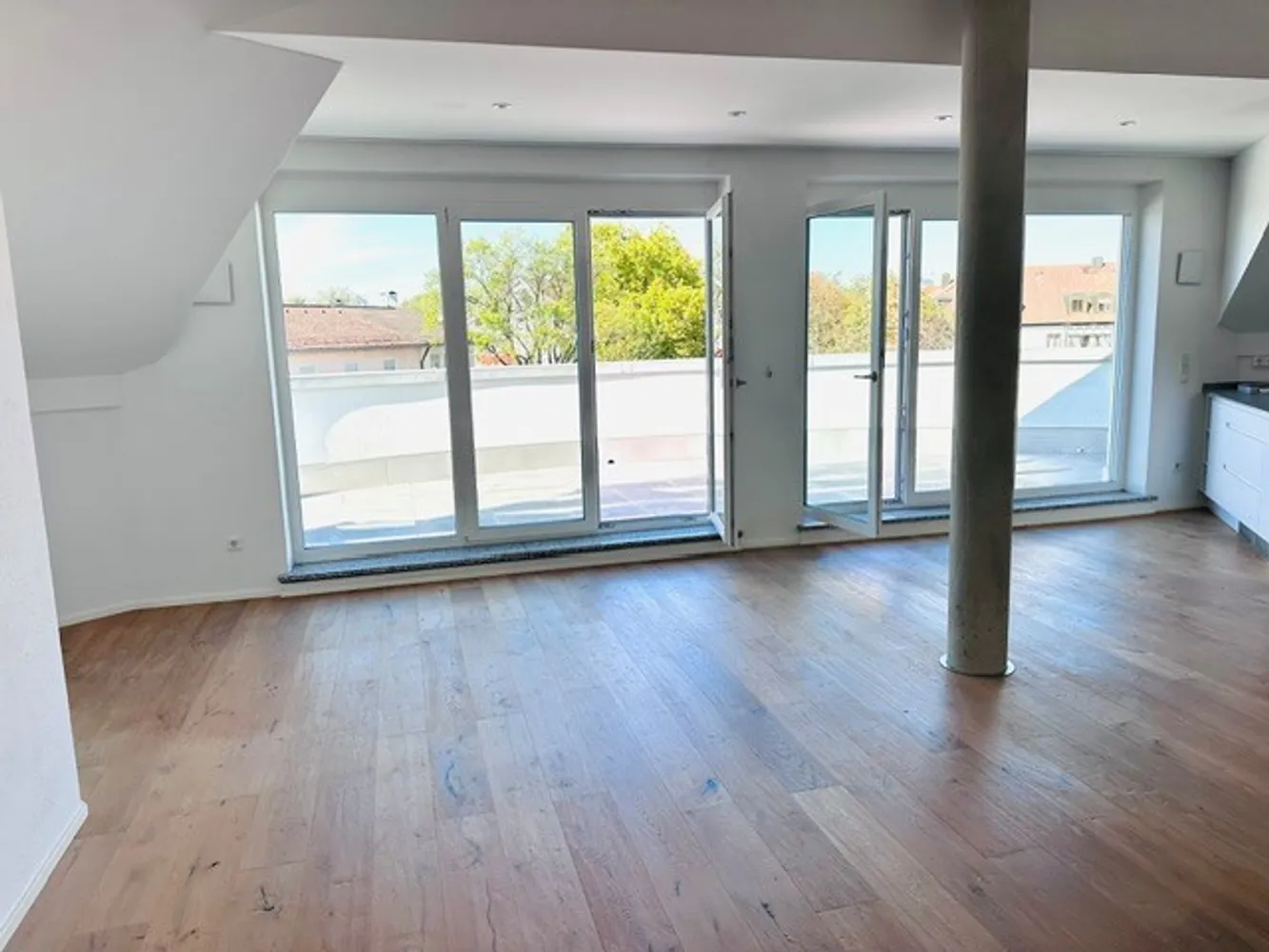 4 Zimmer Wohnung mit 152 m² in Rosenheim – Bild 2