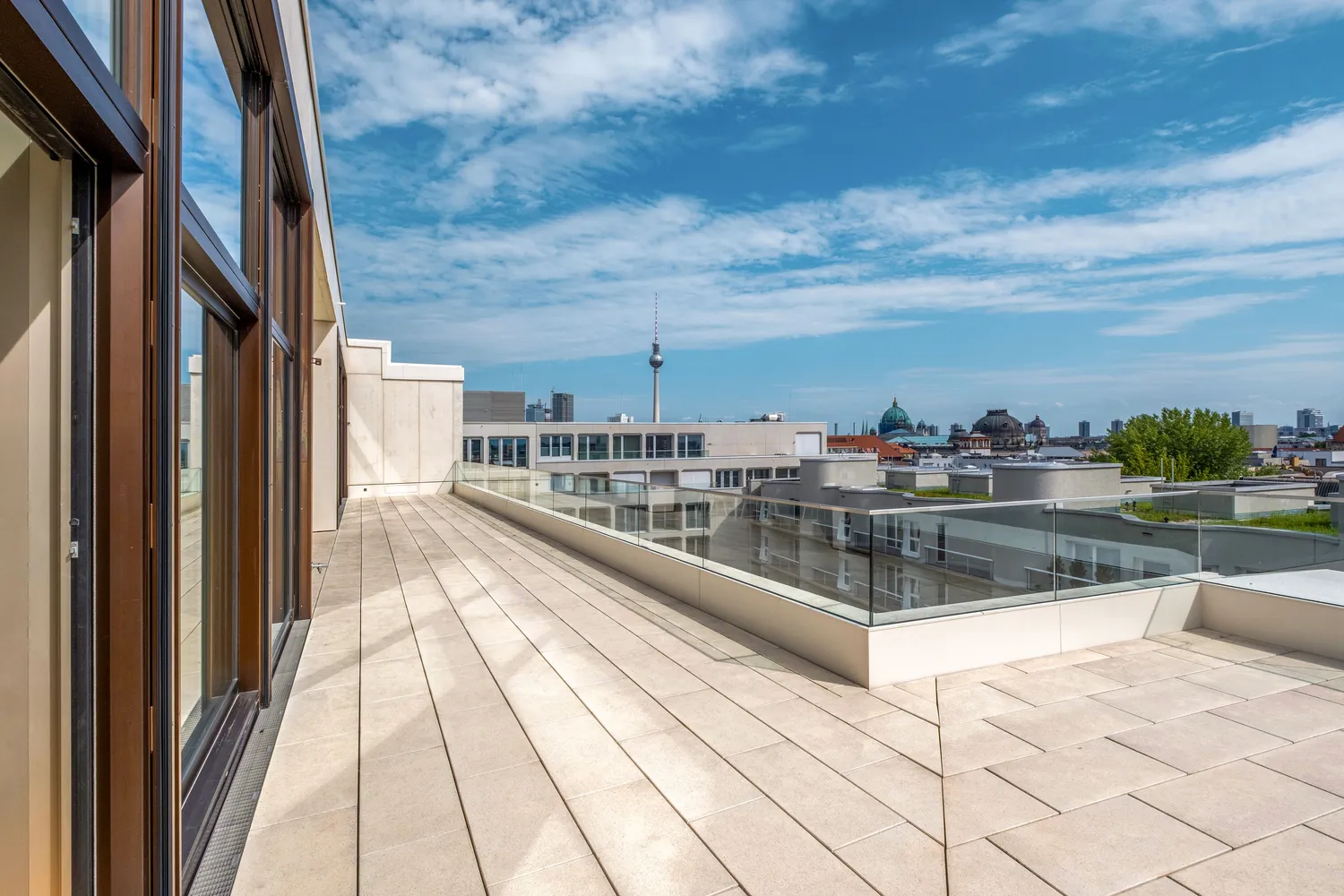5 Zimmer Wohnung mit 330 m² in Berlin – Bild 6