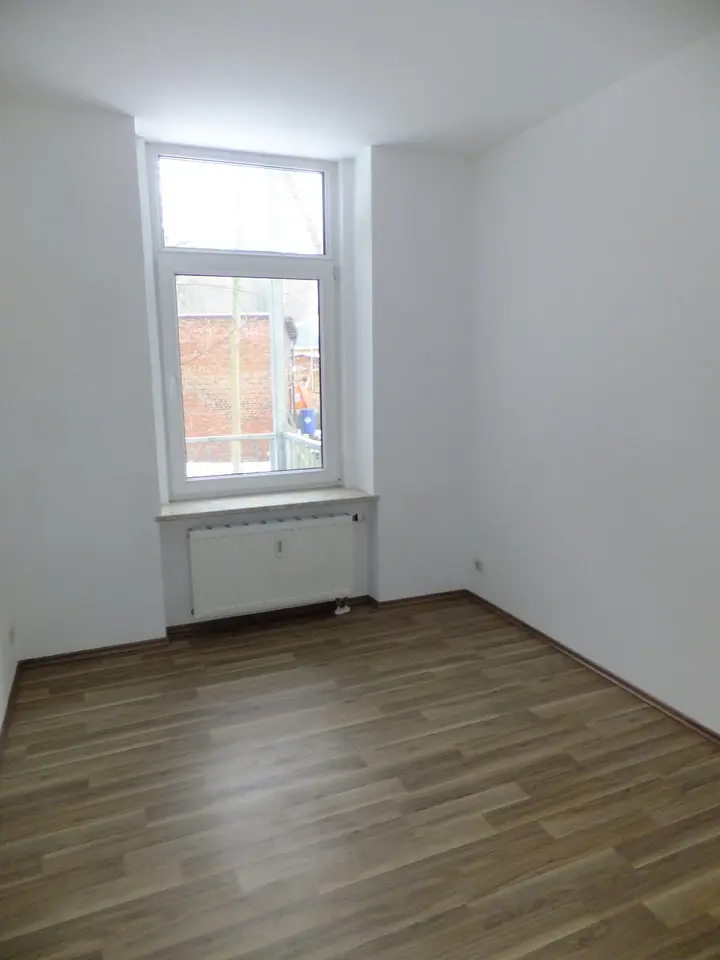 2 Zimmer Wohnung mit 47 m² in Plauen – Bild 2