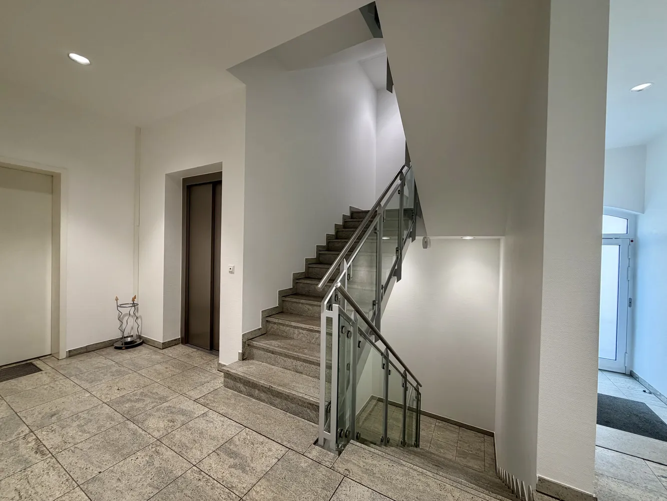 2 Zimmer Wohnung mit 63 m² in Frankfurt am Main – Bild 11