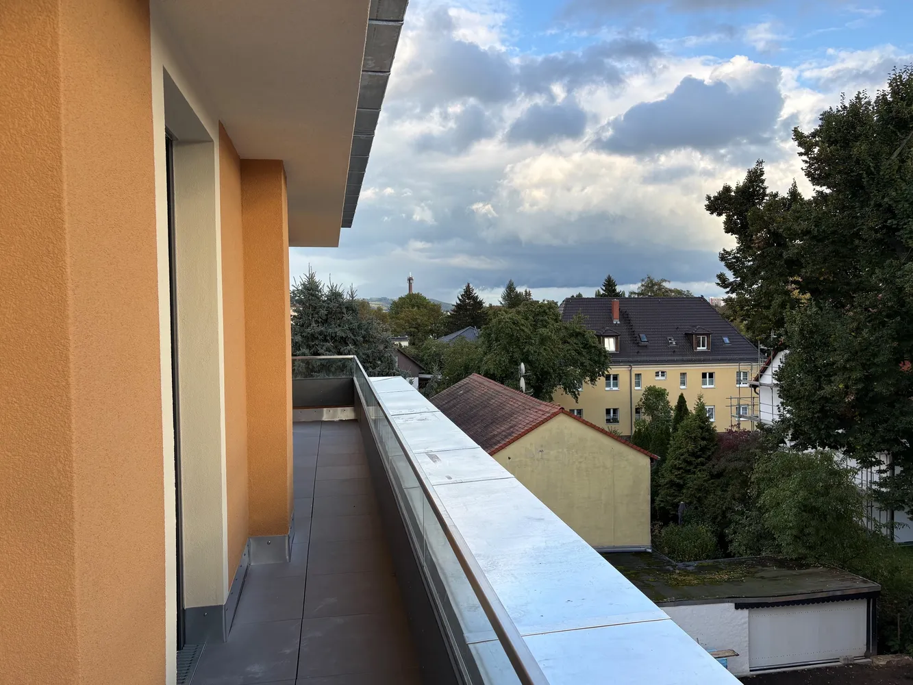 4 Zimmer Wohnung mit 104 m² in Dresden – Bild 2