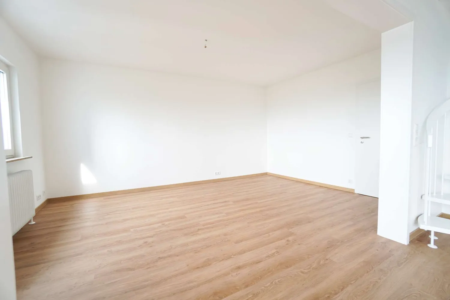 6 Zimmer Wohnung mit 160 m² in Frankfurt am Main – Bild 4