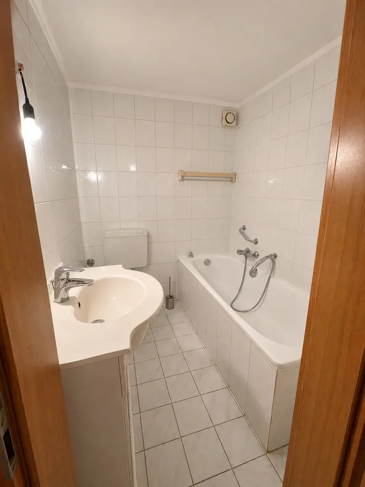 2 Zimmer Wohnung mit 66 m² in Krefeld – Bild 6