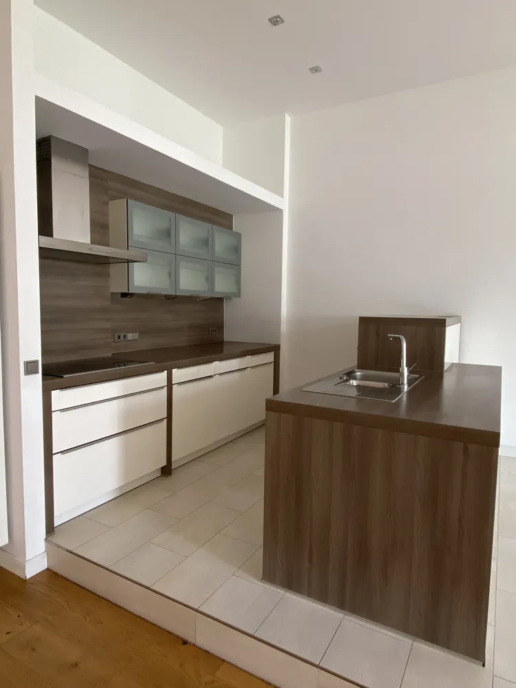 4 Zimmer Wohnung mit 212 m² in Hamburg – Bild 5
