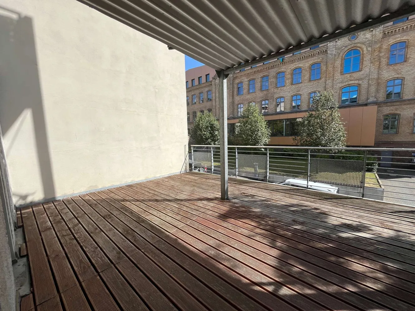5 Zimmer Wohnung mit 195 m² in Halle (Saale) – Bild 2