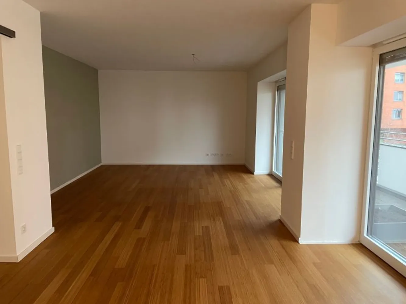 4 Zimmer Wohnung mit 144 m² in Hannover – Bild 2