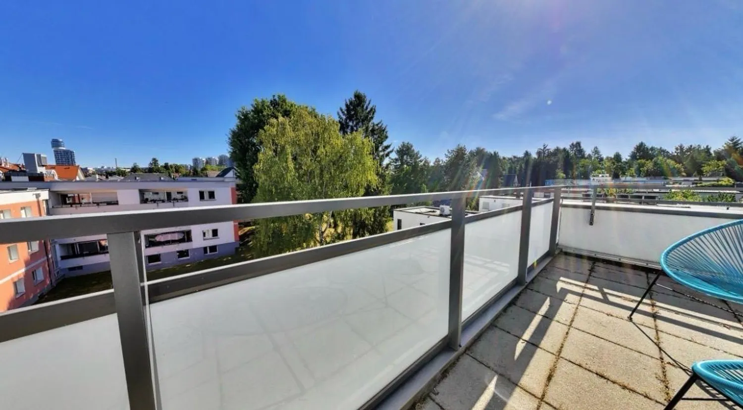 2 Zimmer Wohnung mit 77 m² in Frankfurt am Main – Bild 12