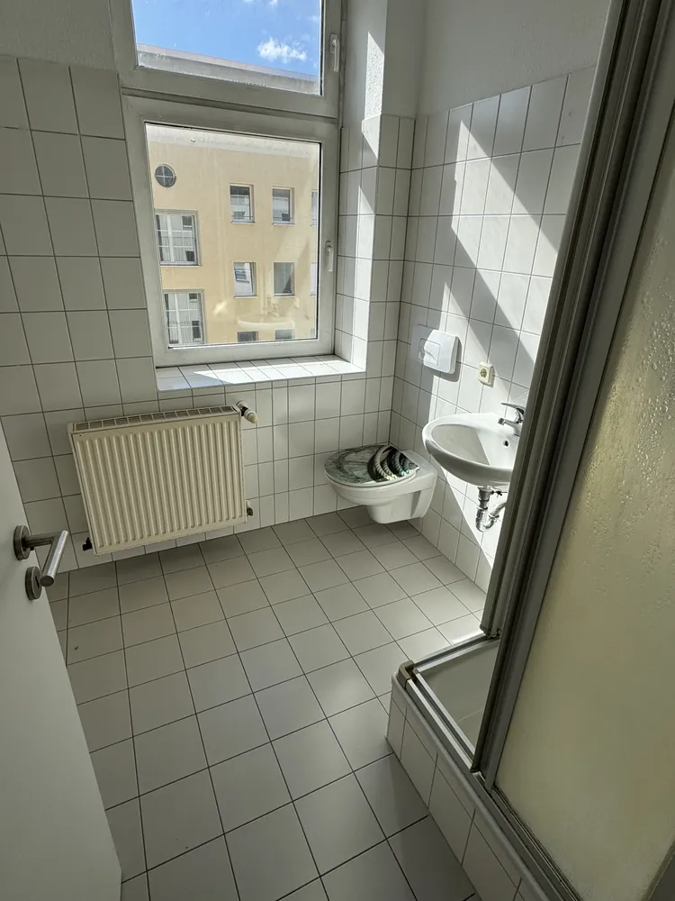 2 Zimmer Wohnung mit 79 m² in Halle (Saale) – Bild 9