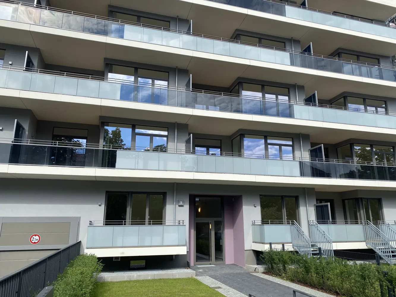 2 Zimmer Wohnung mit 65 m² in Berlin – Bild 1