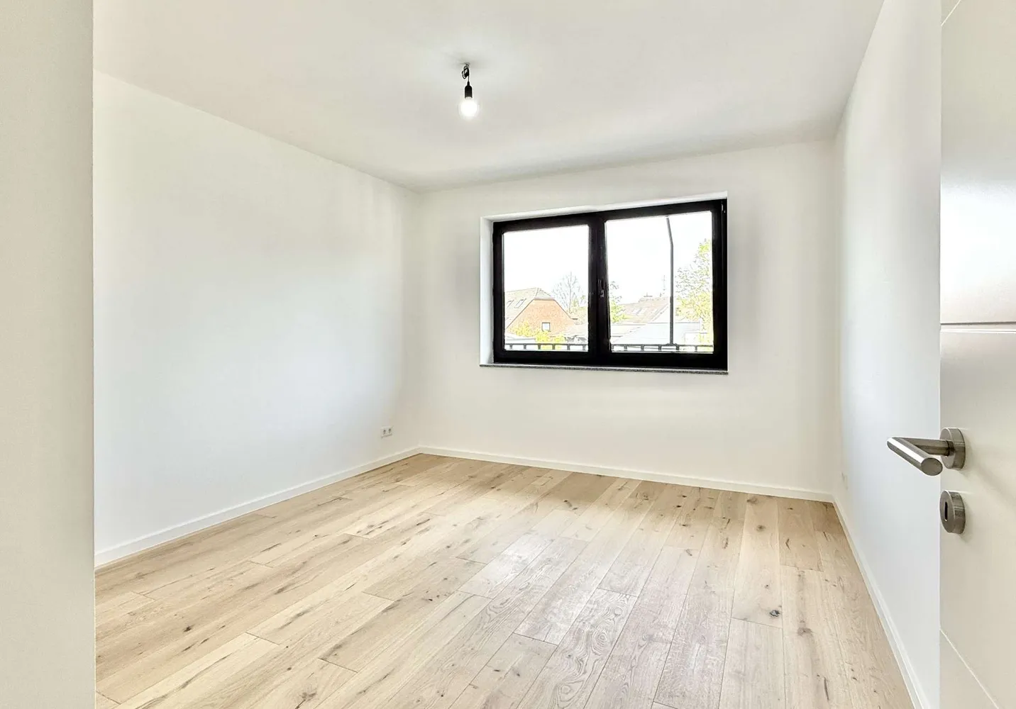 4 Zimmer Wohnung mit 134 m² in Düsseldorf – Bild 8