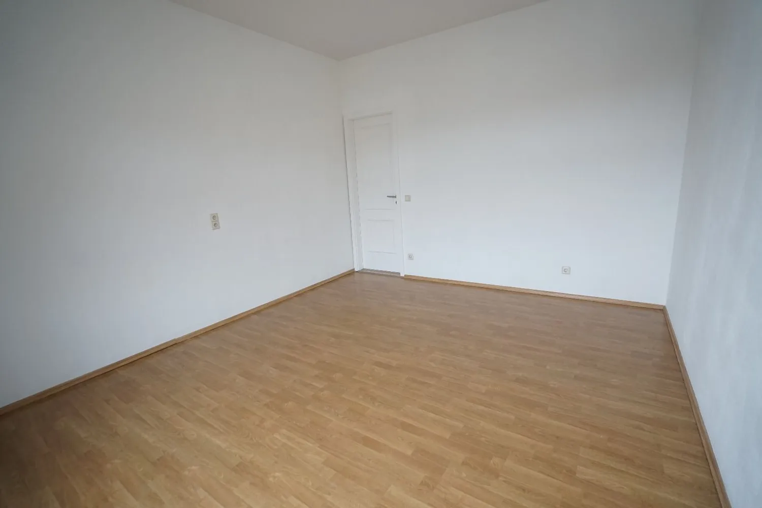 2 Zimmer Wohnung mit 67 m² in Dresden – Bild 4