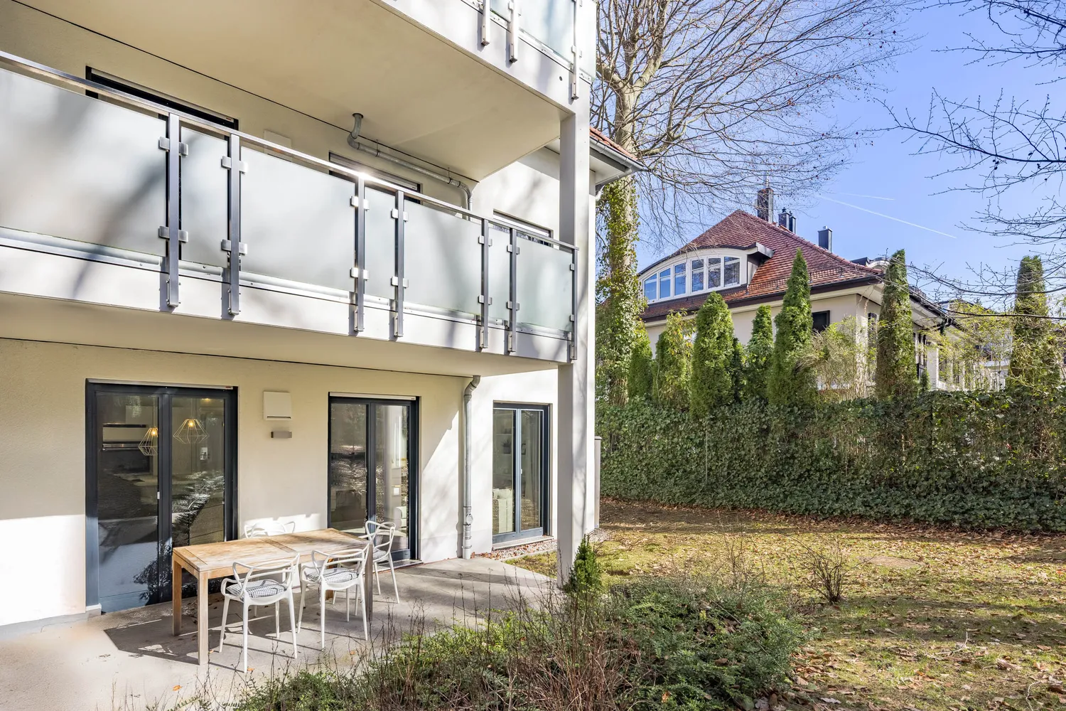 6 Zimmer Wohnung mit 180 m² in München – Bild 4