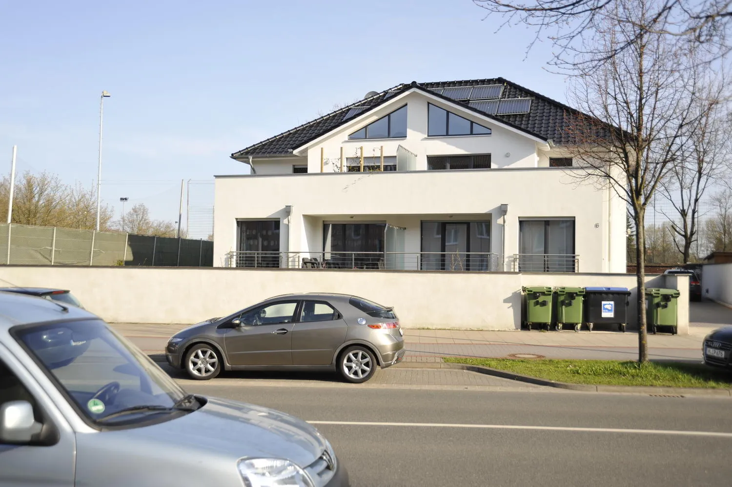 6 Zimmer Wohnung mit 175 m² in Hannover – Bild 1