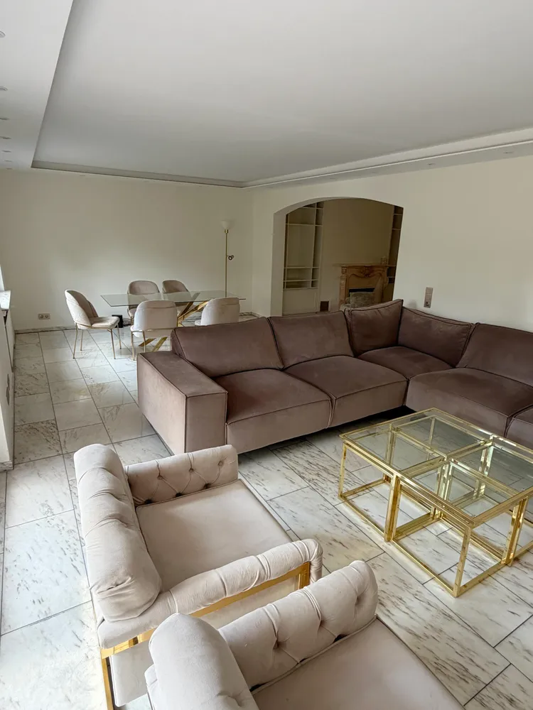 7 Zimmer Wohnung mit 195 m² in Essen – Bild 7