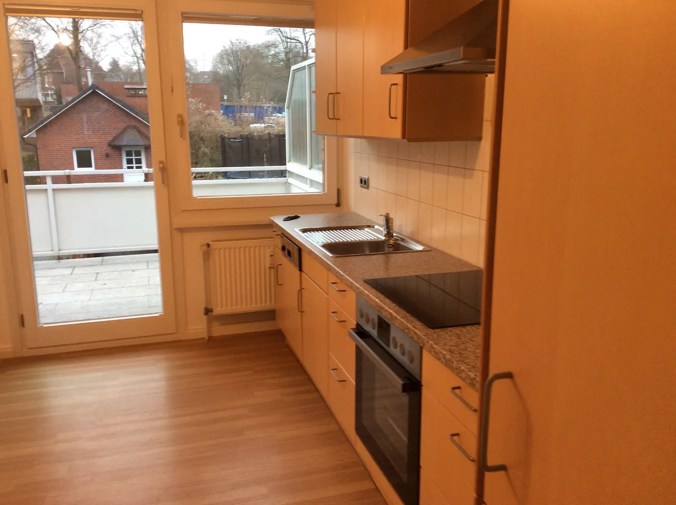 3 Zimmer Wohnung mit 80 m² in Hamburg – Bild 2