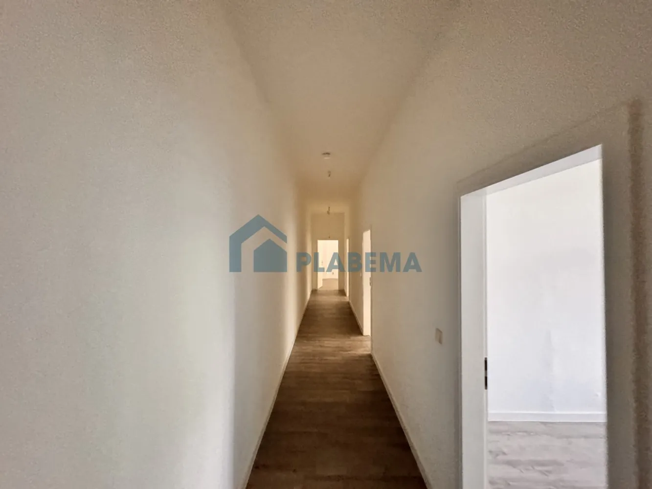 4 Zimmer Wohnung mit 91 m² in Greifswald – Bild 1