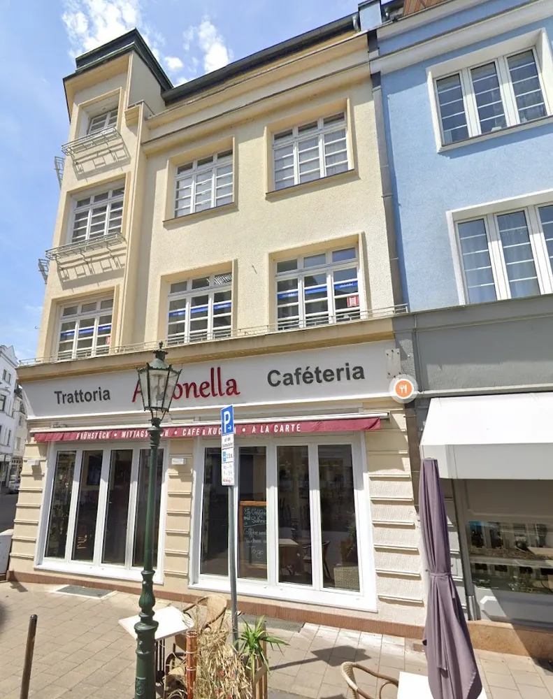 5 Zimmer Wohnung mit 150 m² in Düsseldorf – Bild 1