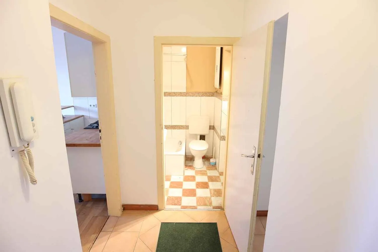 2 room apartment with 39 m² in Düsseldorf – Photo 4