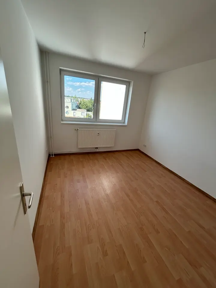 3 Zimmer Wohnung mit 57 m² in Halle (Saale) – Bild 2
