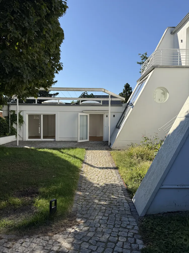 3 Zimmer Wohnung mit 102 m² in Berlin – Bild 1