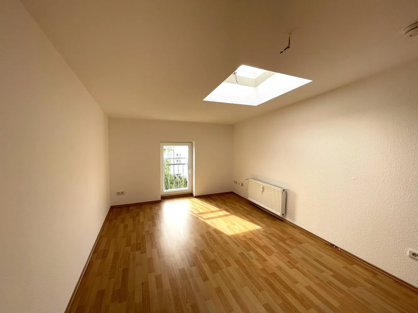 3 Zimmer Wohnung mit 82 m² in Magdeburg – Bild 2