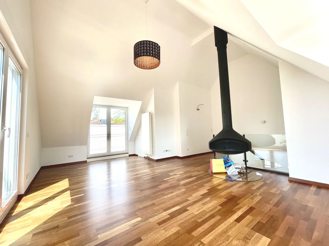 5 Zimmer Wohnung mit 135 m² in Wiesbaden – Bild 2