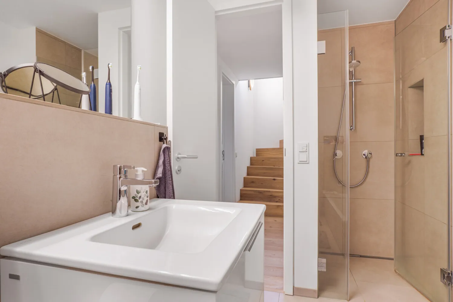 2 Zimmer Wohnung mit 70 m² in Hamburg – Bild 8