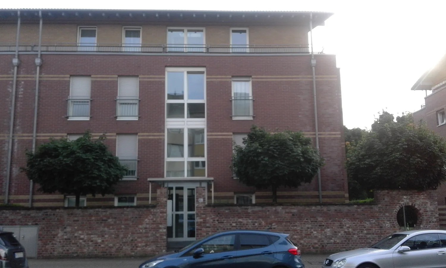2 Zimmer Wohnung mit 70 m² in Krefeld – Bild 1