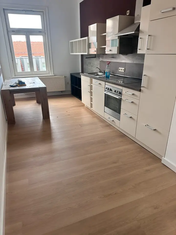 4 Zimmer Wohnung mit 98 m² in Eisenach – Bild 1