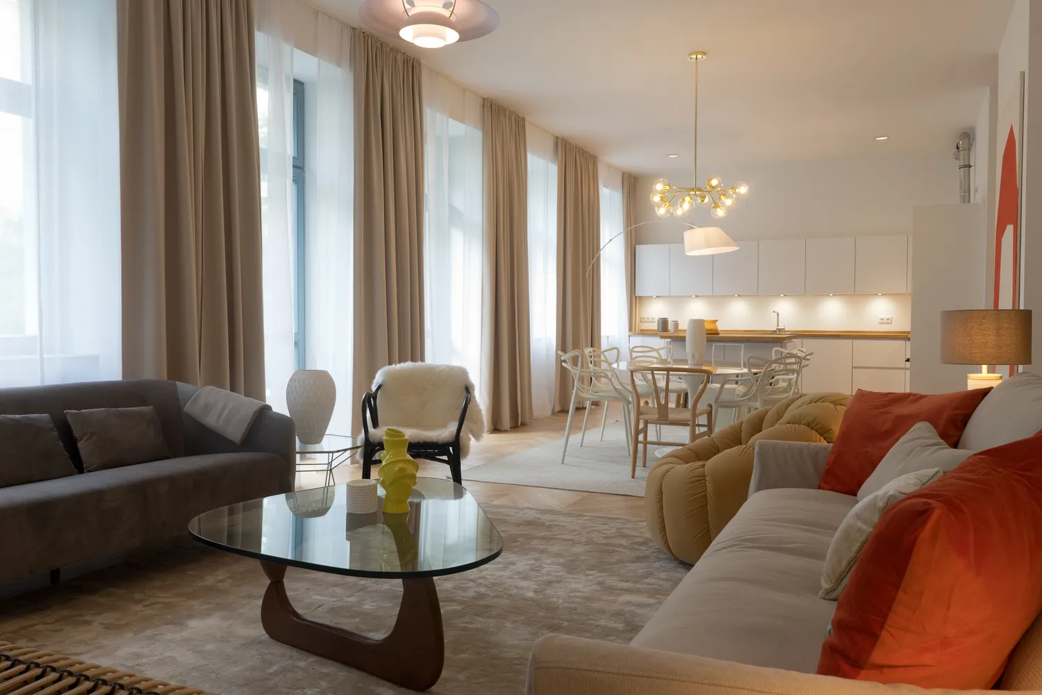 4 Zimmer Wohnung mit 130 m² in Berlin – Bild 1