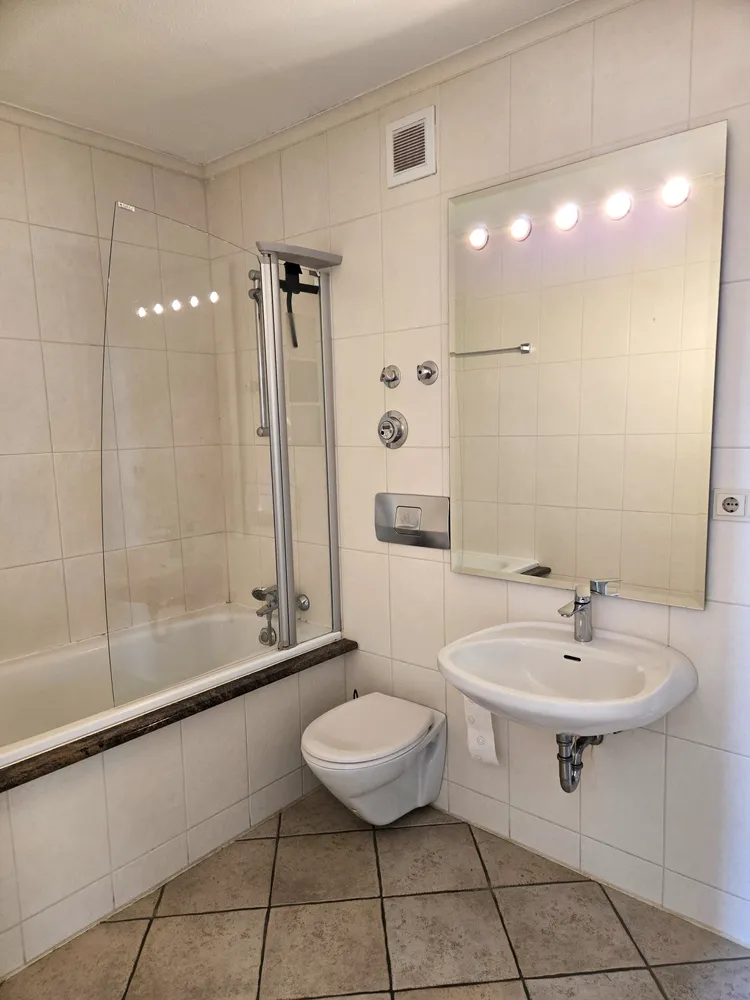 2 Zimmer Wohnung mit 60 m² in München – Bild 3