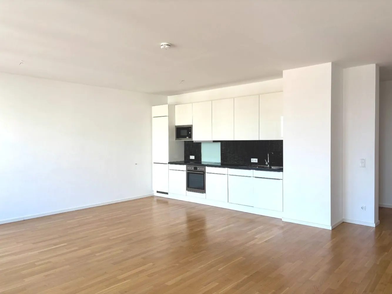 2 Zimmer Wohnung mit 76 m² in Berlin – Bild 5