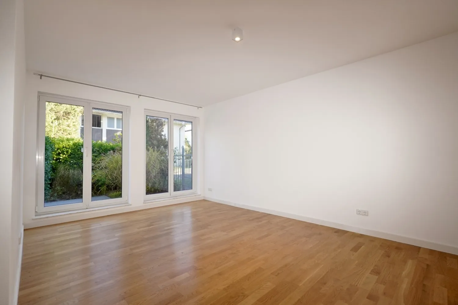 2 Zimmer Wohnung mit 65 m² in Wiesbaden – Bild 2